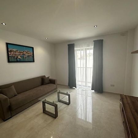 شقة Duplex Penthouse In Gzira Sleeps 6 المظهر الخارجي الصورة