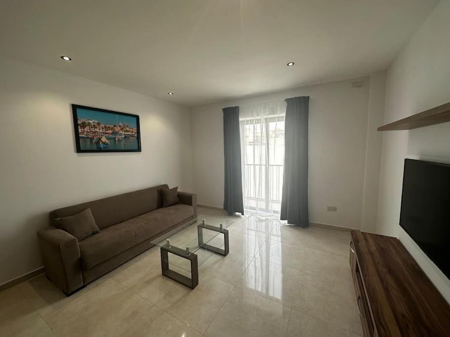 شقة Duplex Penthouse In Gzira Sleeps 6 المظهر الخارجي الصورة