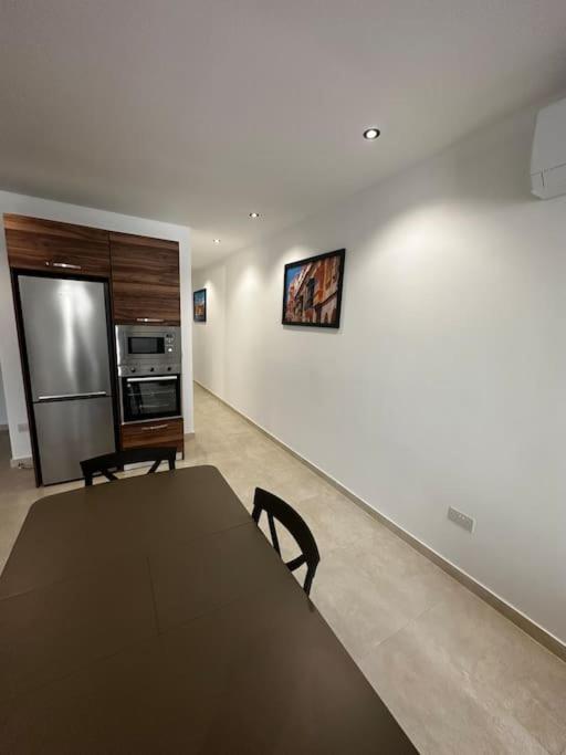 شقة Duplex Penthouse In Gzira Sleeps 6 المظهر الخارجي الصورة