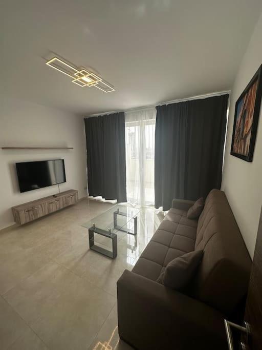 شقة Duplex Penthouse In Gzira Sleeps 6 المظهر الخارجي الصورة
